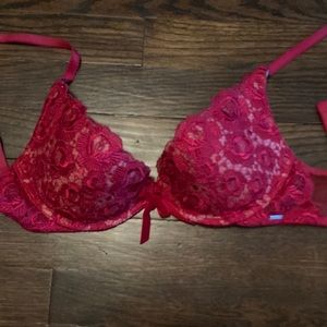 ✴️♦️✅Victorias Secret red lace bra